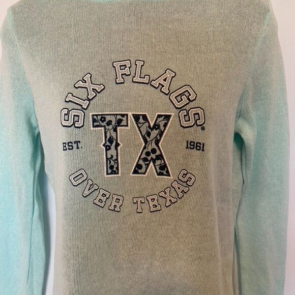 Six Flags Over Texas Sweater Hoodie - Picture 2 of 7